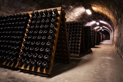Schaumwein, Champagner und Sekt online kaufen beim Weinversand Vinatis.